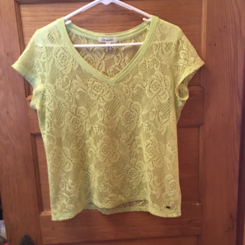 Aeropostale unlined crocheted top